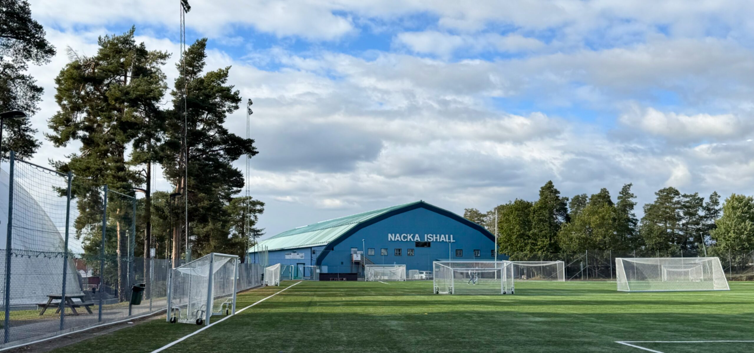 Nacka ishall
